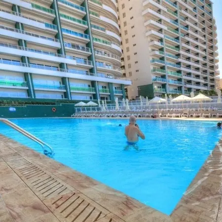 Seafront Luxury Incl Pool 公寓 *